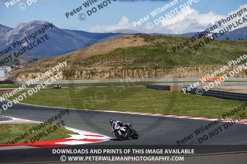 cadwell no limits trackday;cadwell park;cadwell park photographs;cadwell trackday photographs;enduro digital images;event digital images;eventdigitalimages;navarra;no limits trackdays;peter wileman photography;racing digital images;trackday digital images;trackday photos